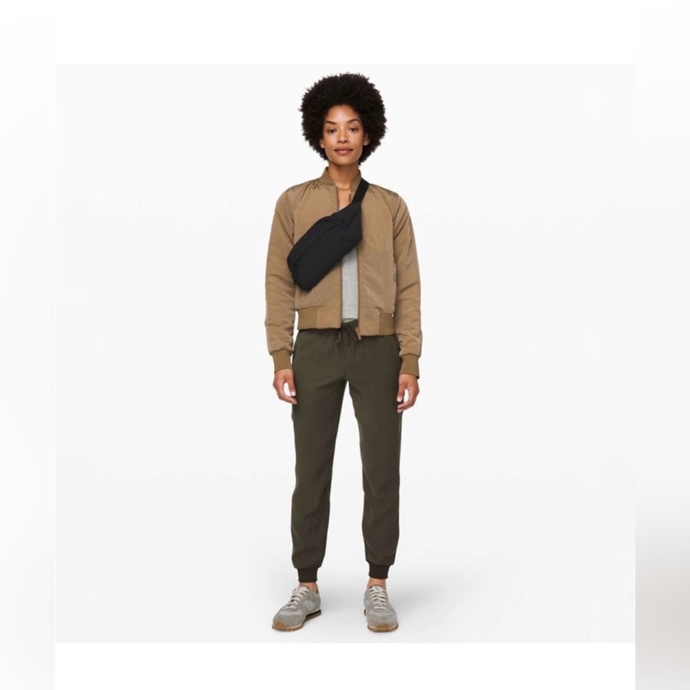 Lululemon On The Fly Olive Green Jogger Pants Elastic Waist